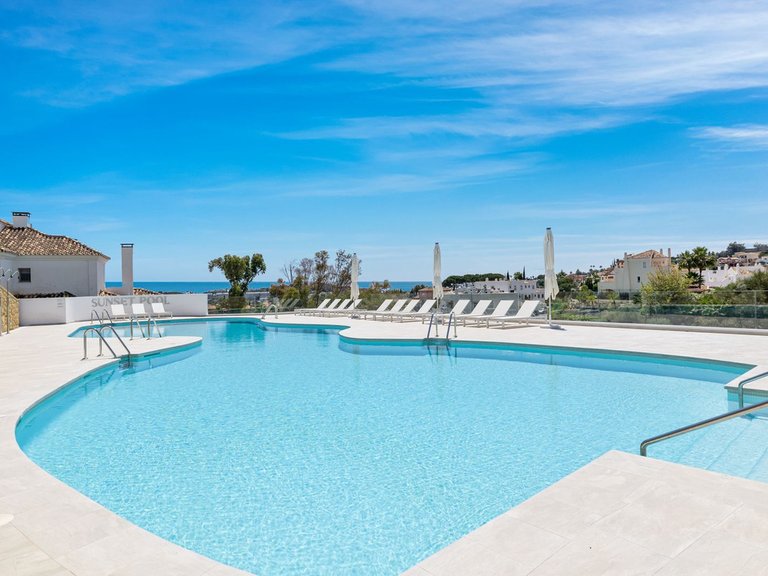 Penthouse for Sale in Nueva Andalucía, Malaga 26