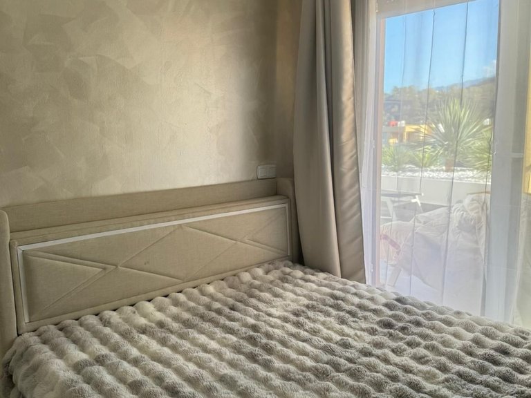 Apartment for Sale in Benahavís, Malaga 10