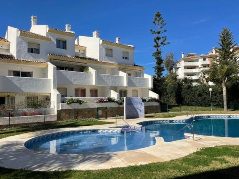 Apartment for Sale in Calahonda, Malaga 4