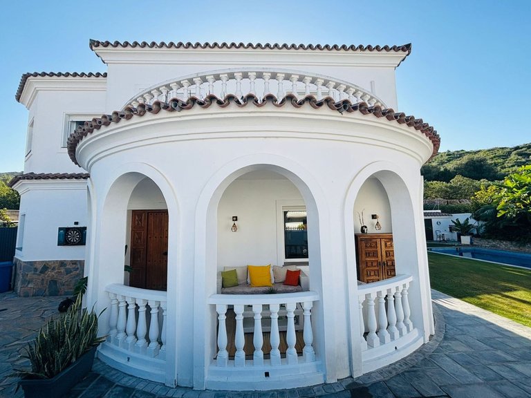 Villa for Sale in Casares, Malaga 1