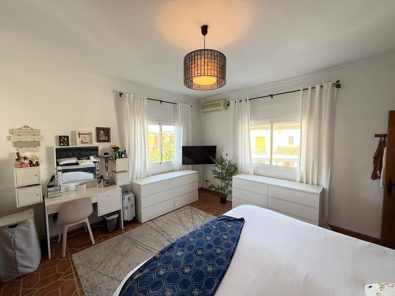 Villa for Sale in Casares, Malaga 11