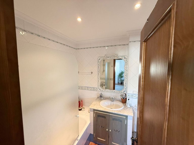 Villa for Sale in Casares, Malaga 17