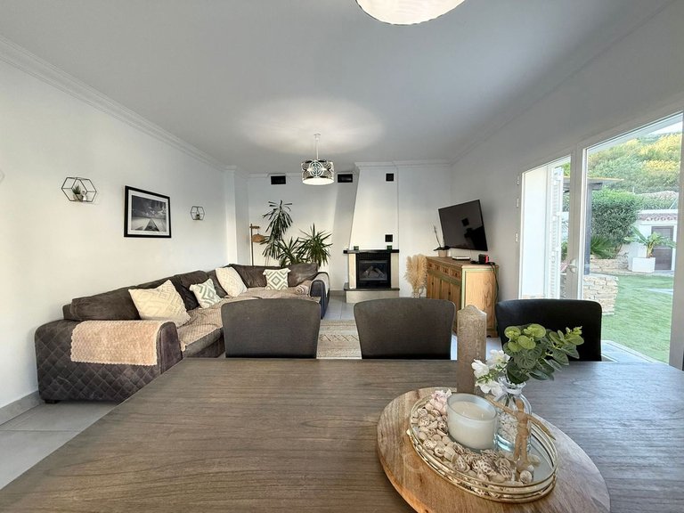 Villa for Sale in Casares, Malaga 5