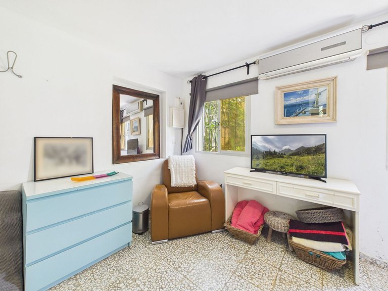 Villa for Sale in Estepona, Malaga 10