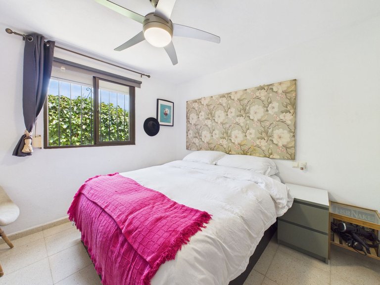 Villa for Sale in Estepona, Malaga 15