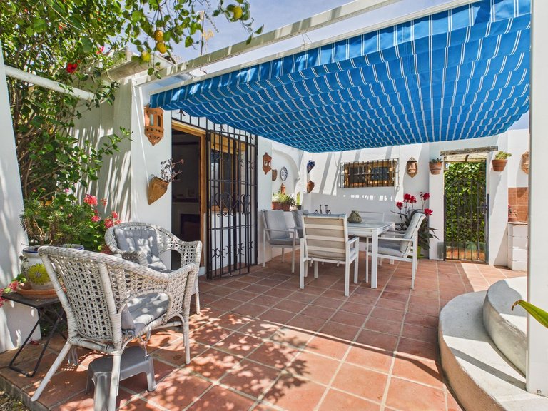 Villa for Sale in Estepona, Malaga 18