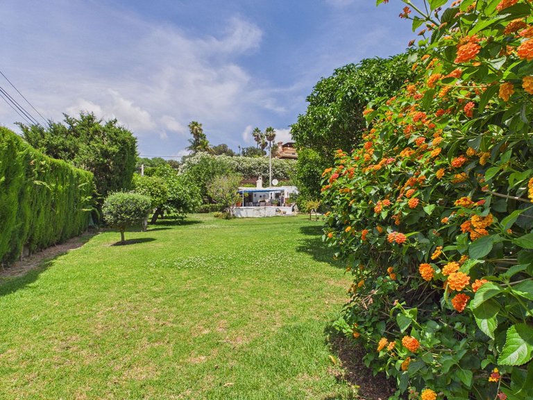 Villa for Sale in Estepona, Malaga 25