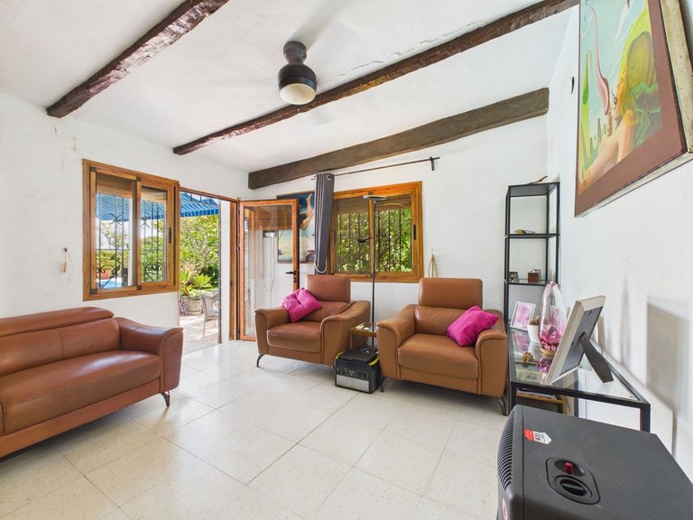 Villa for Sale in Estepona, Malaga 4