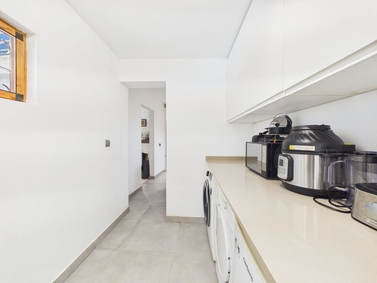 Villa for Sale in Estepona, Malaga 7