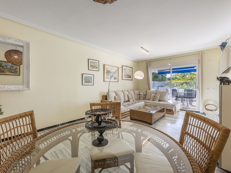 Apartment for Sale in Puerto Banús, Malaga 12