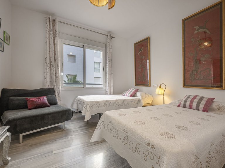 Apartment for Sale in Puerto Banús, Malaga 16