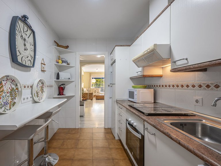 Apartment for Sale in Puerto Banús, Malaga 20