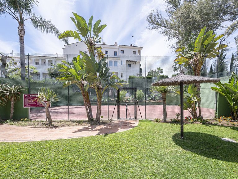 Apartment for Sale in Puerto Banús, Malaga 25