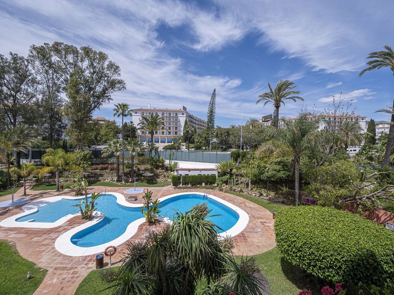 Apartment for Sale in Puerto Banús, Malaga 26
