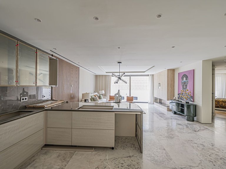 Apartment for Sale in The Golden Mile, Malaga 15