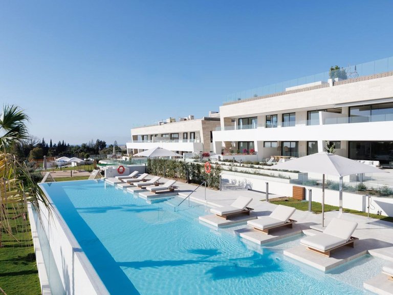 Apartment for Sale in The Golden Mile, Malaga 7