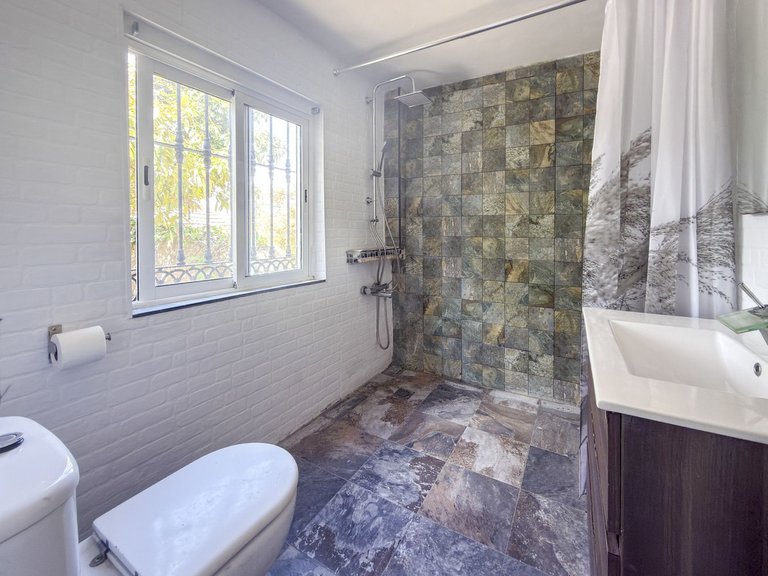 Villa for Sale in Coín, Malaga 13