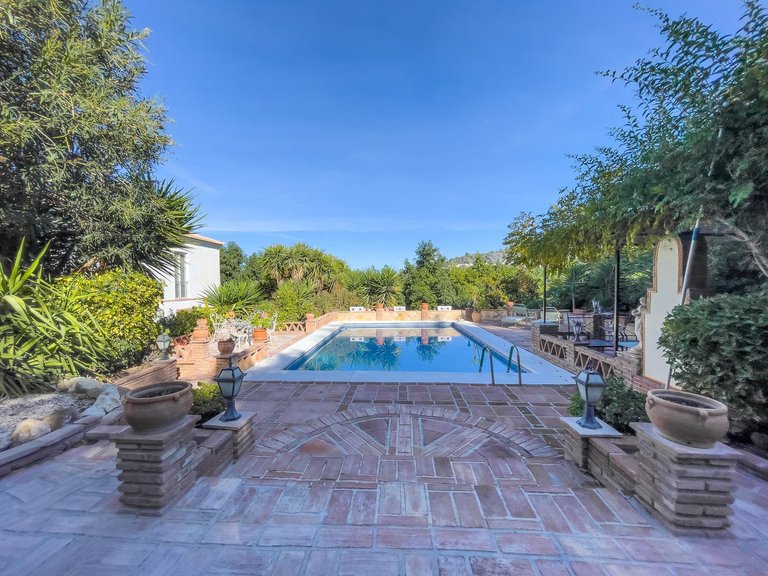 Villa for Sale in Coín, Malaga 2