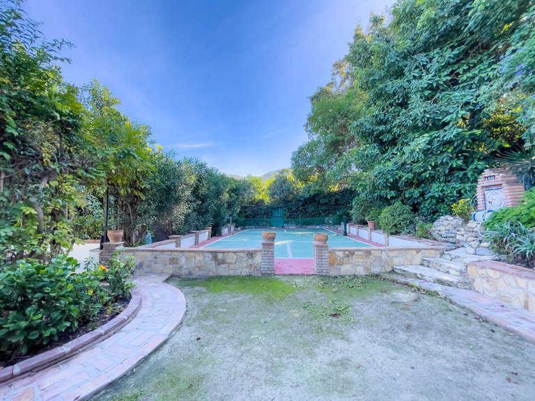 Villa for Sale in Coín, Malaga 40