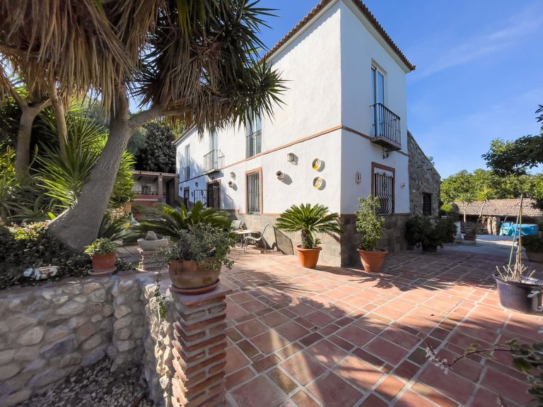 Villa for Sale in Coín, Malaga 7