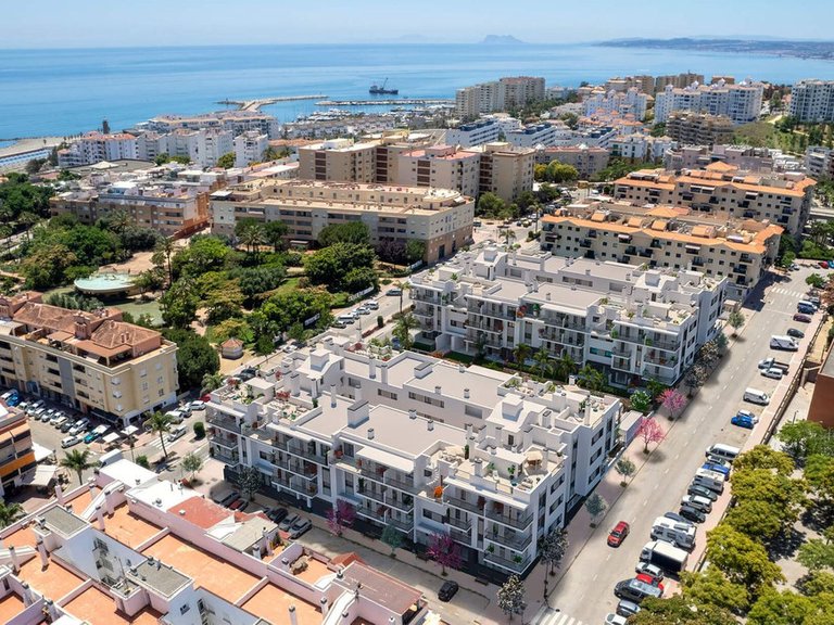 Apartment for Sale in Estepona, Malaga 1