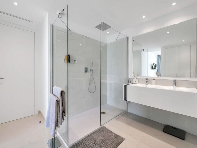 Apartment for Sale in Estepona, Malaga 16