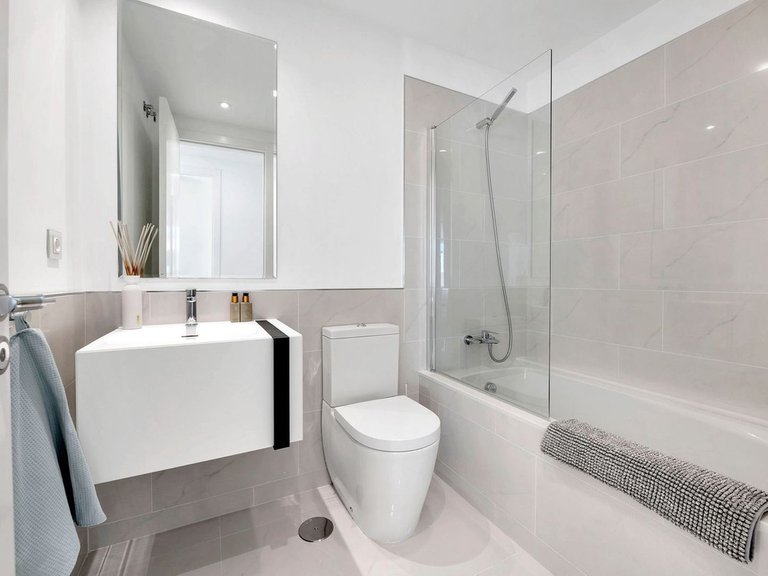 Apartment for Sale in Estepona, Malaga 17