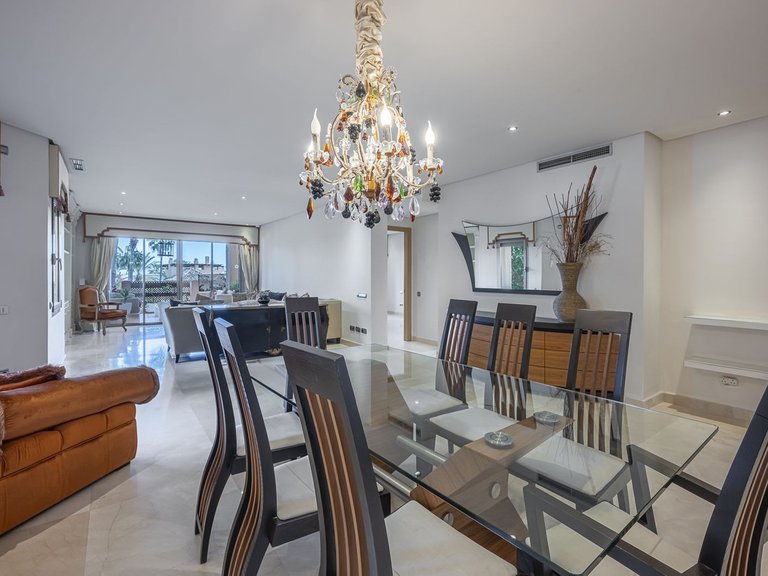 Apartment for Sale in Marbella, Malaga 11
