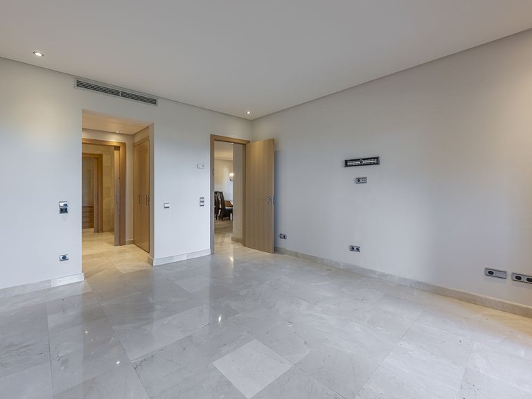 Apartment for Sale in Marbella, Malaga 21