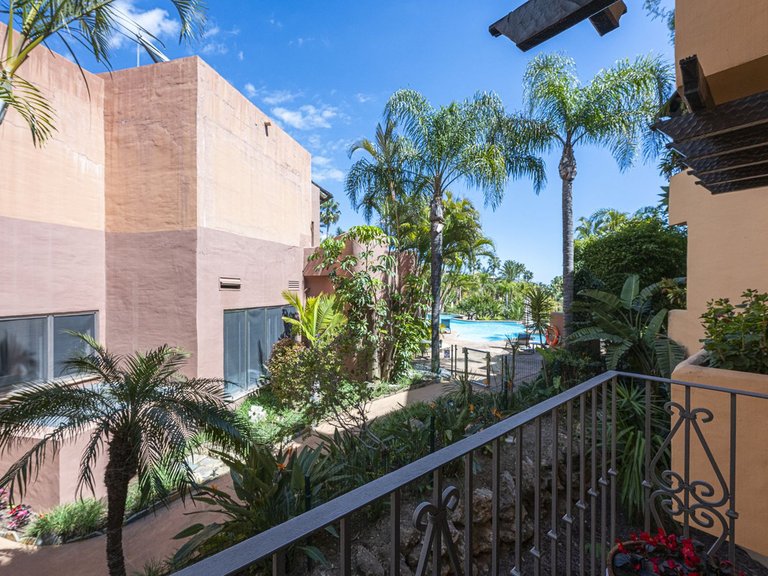 Apartment for Sale in Marbella, Malaga 33
