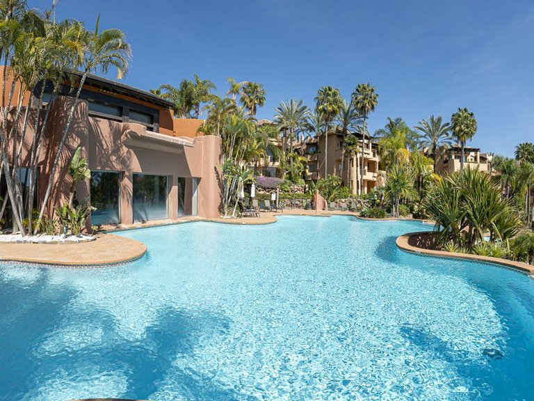 Apartment for Sale in Marbella, Malaga 38