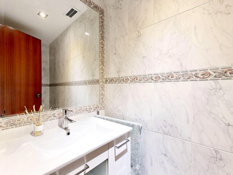 Apartment for Sale in Fuengirola, Malaga 9