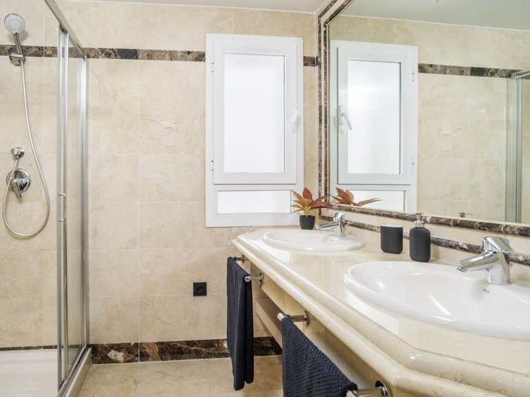 Apartment for Sale in Marbella, Malaga 10