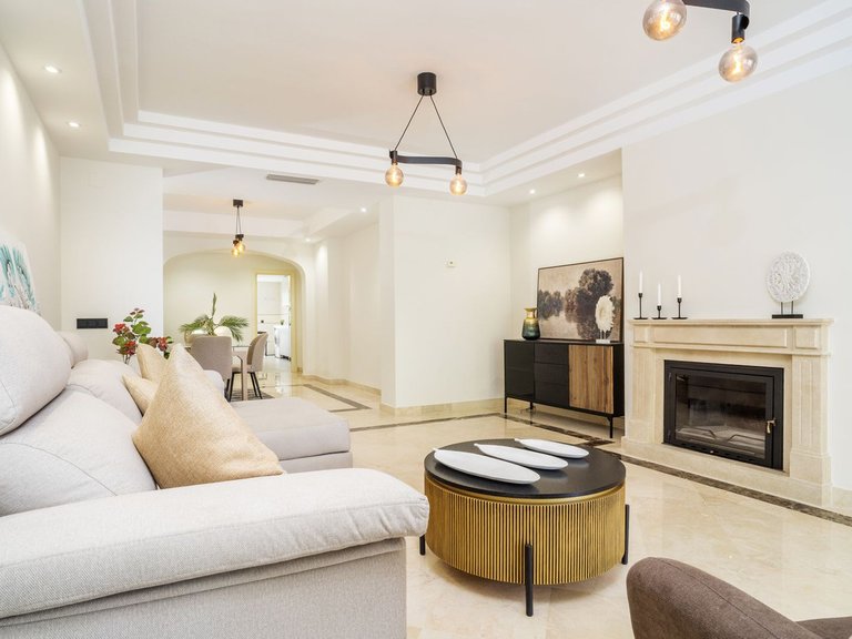 Apartment for Sale in Marbella, Malaga 30