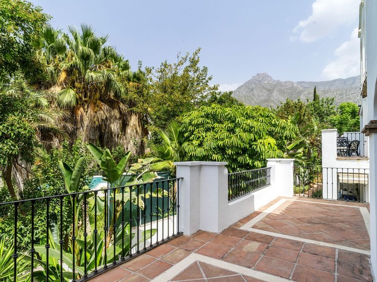Apartment for Sale in Marbella, Malaga 34