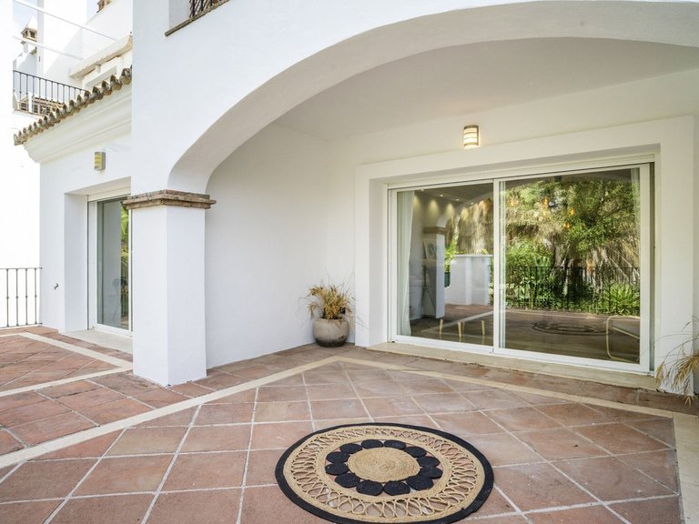 Apartment for Sale in Marbella, Malaga 35