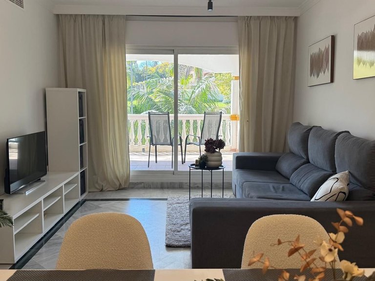 Apartment for Sale in Nueva Andalucía, Malaga 1