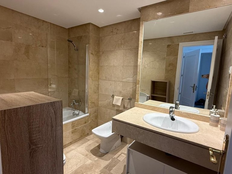 Apartment for Sale in Nueva Andalucía, Malaga 13
