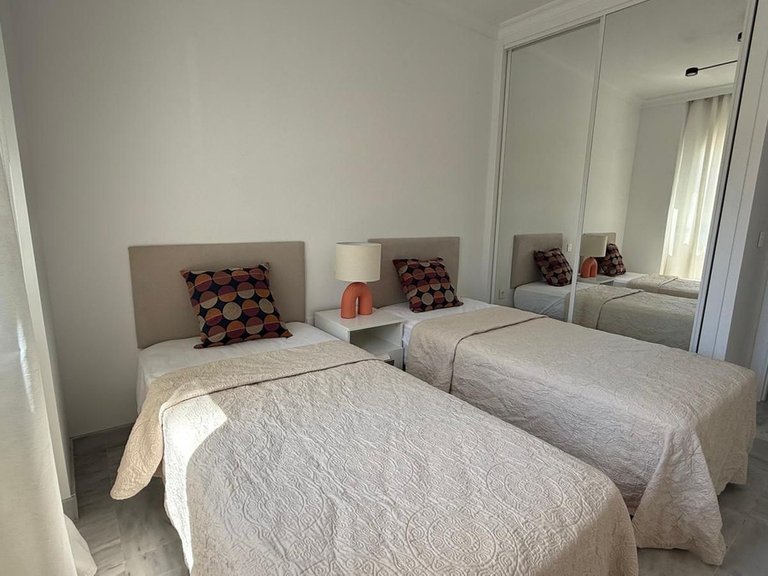Apartment for Sale in Nueva Andalucía, Malaga 17