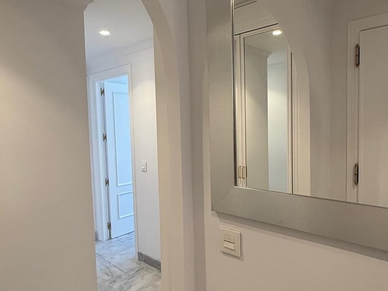 Apartment for Sale in Nueva Andalucía, Malaga 20