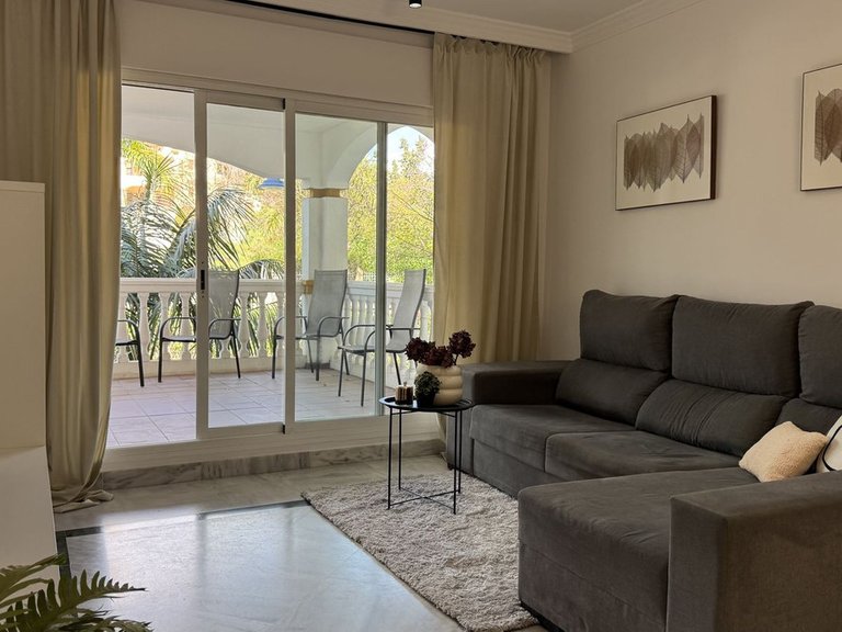 Apartment for Sale in Nueva Andalucía, Malaga 21
