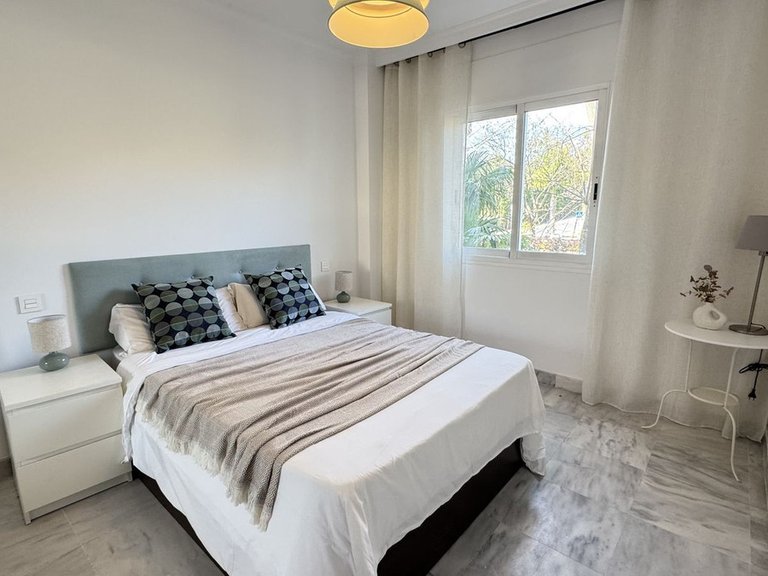 Apartment for Sale in Nueva Andalucía, Malaga 22
