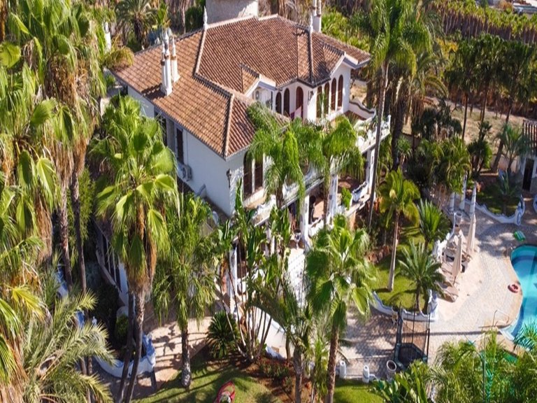 Villa for Sale in Alhaurín El Grande, Malaga 25