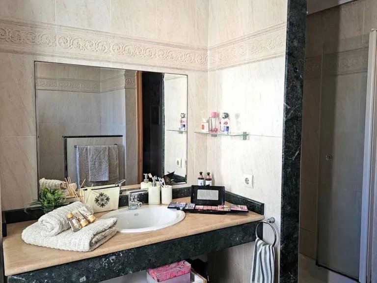 Apartment for Sale in Selwo, Malaga 17