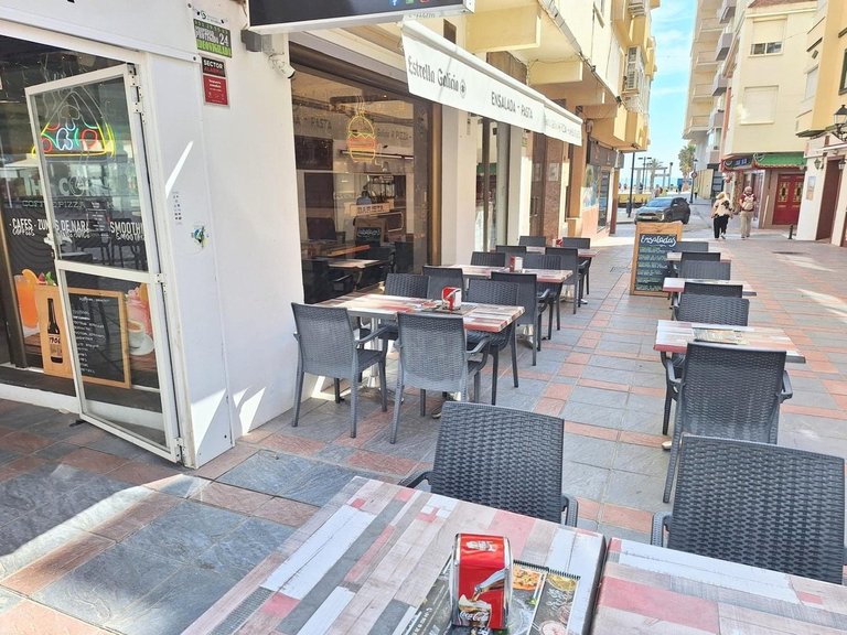 Commercial for Sale in Los Boliches, Malaga 1