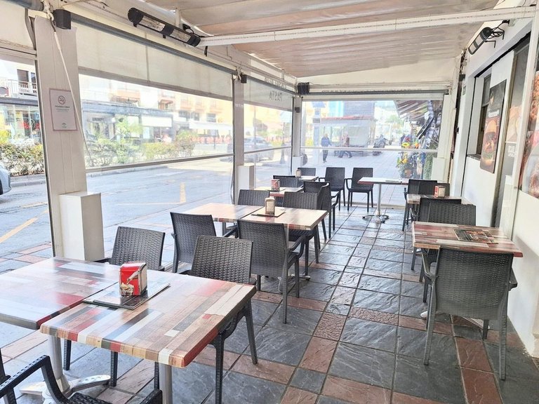 Commercial for Sale in Los Boliches, Malaga 3