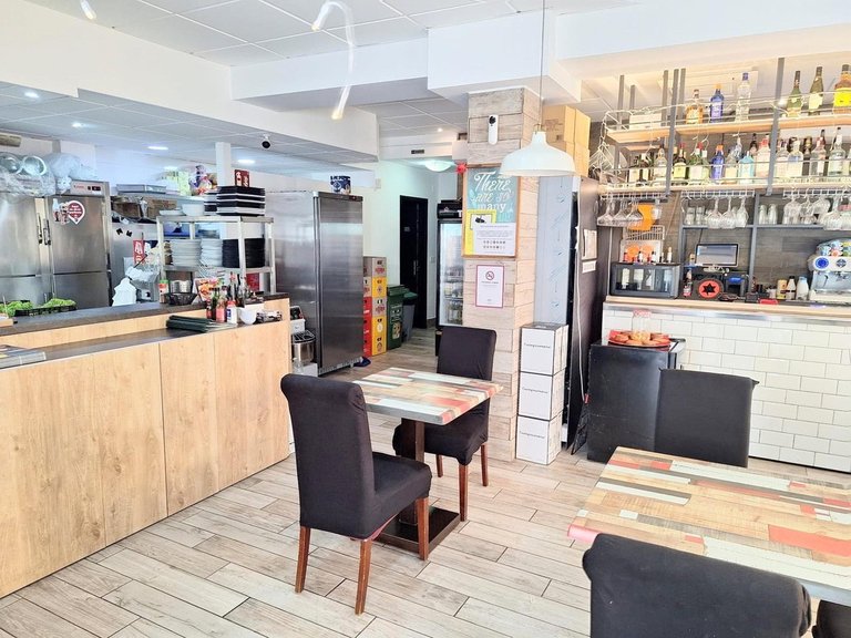 Commercial for Sale in Los Boliches, Malaga 6