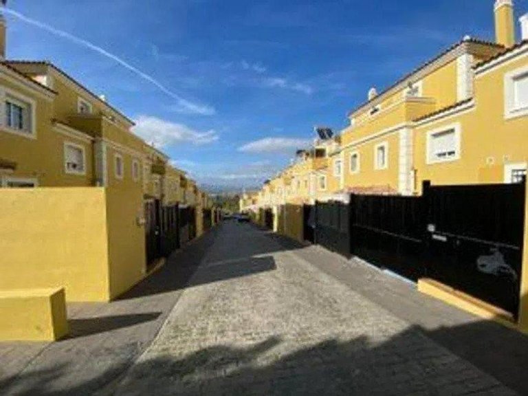 Villa for Sale in Alhaurín De La Torre, Malaga 44