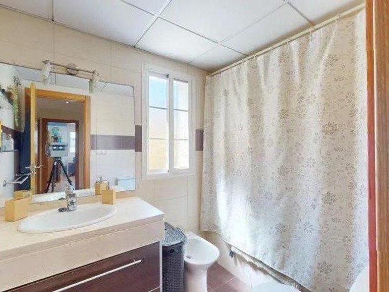 Villa for Sale in Alhaurín De La Torre, Malaga 47