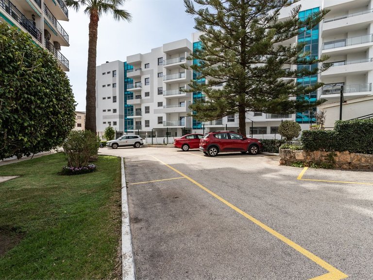 Apartment for Sale in Benalmadena Costa, Malaga 15